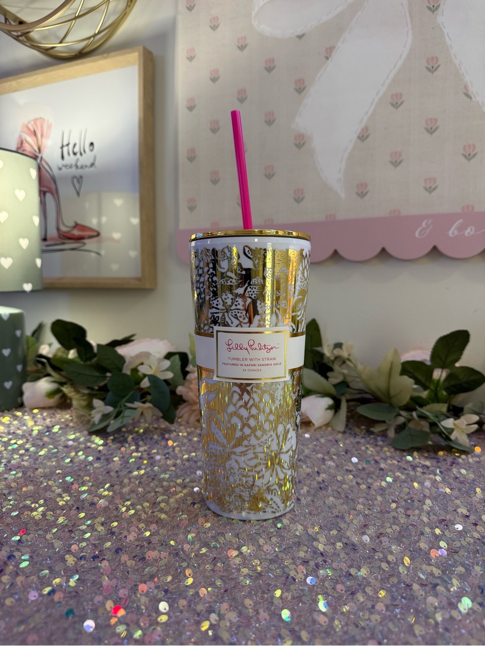NWT Lilly Pulitzer 24 oz Tumbler with Straw in “Safari Sangria Gold” 💛